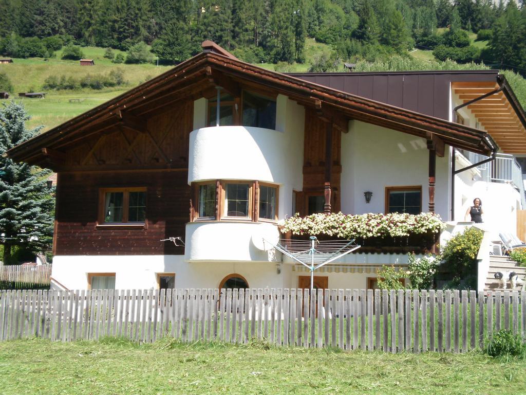 Haus Mattle Apartment Pettneu am Arlberg Bilik gambar