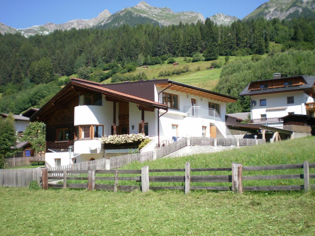 Haus Mattle Apartment Pettneu am Arlberg Bilik gambar