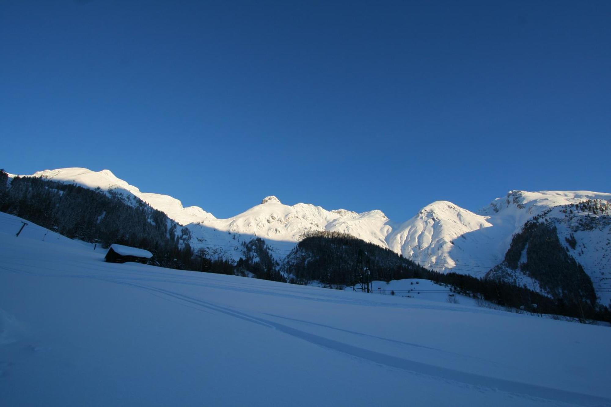 Haus Mattle Apartment Pettneu am Arlberg Luaran gambar