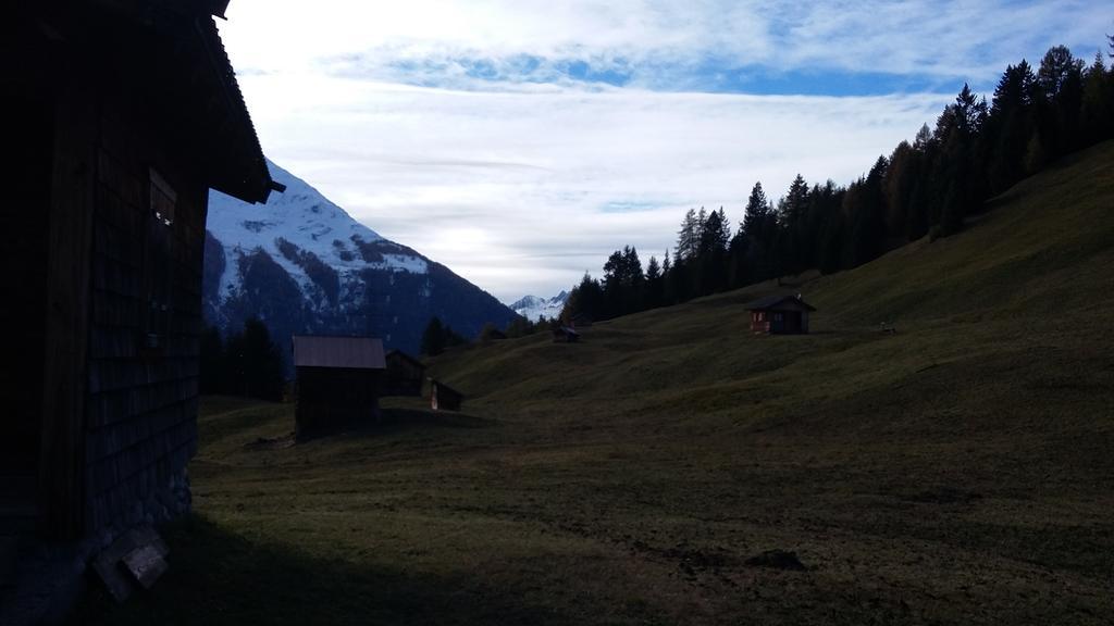 Haus Mattle Apartment Pettneu am Arlberg Luaran gambar